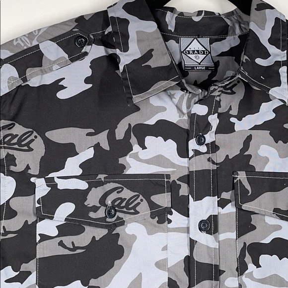 Men’s ORADD Black/Grey Camo Button Up Shirt NWT - Picture 3 of 7
